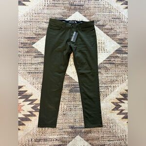 Stone Falcon Men’s NWT Slim Fit Green Jeans 34x32